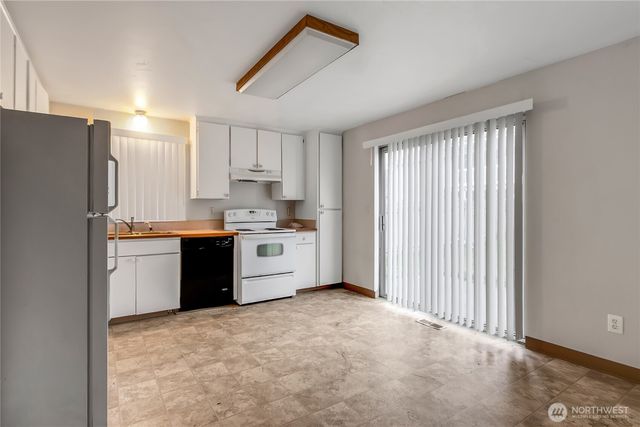 8014 S Sheridan Avenue, Tacoma, WA 98408