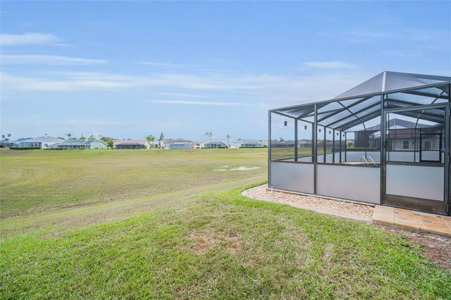 8319 CORAL CREEK LOOP, Hudson, FL 34667