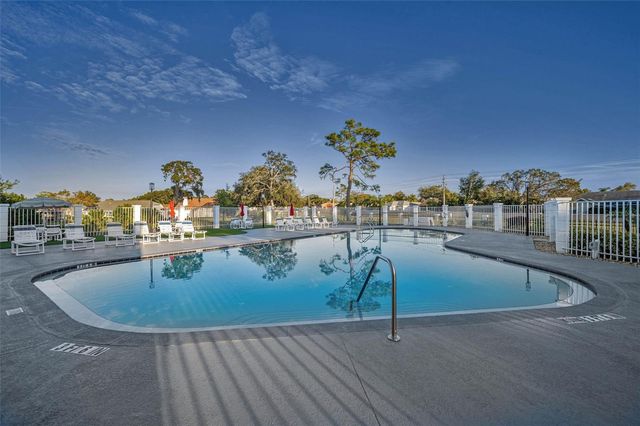 8319 CORAL CREEK LOOP, Hudson, FL 34667