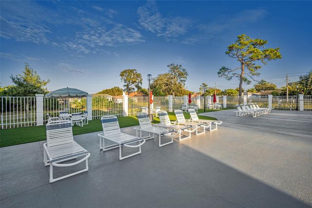 8319 CORAL CREEK LOOP, Hudson, FL 34667