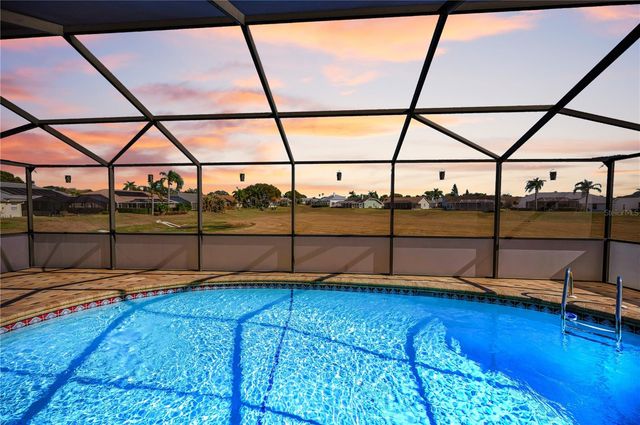 8319 CORAL CREEK LOOP, Hudson, FL 34667