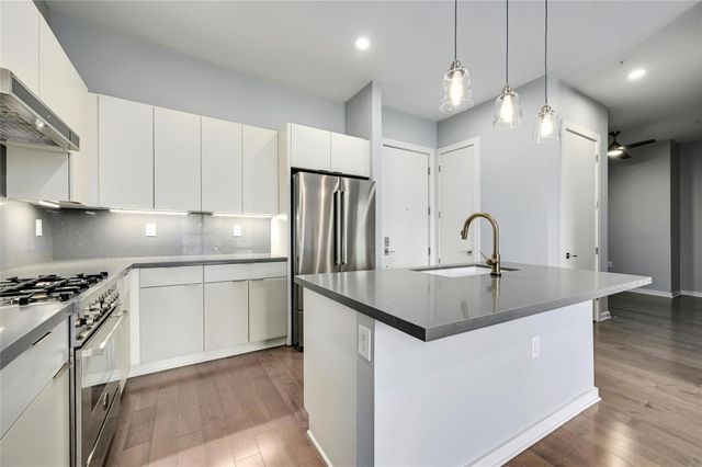 207 W Johanna ST 201, Austin, TX 78704