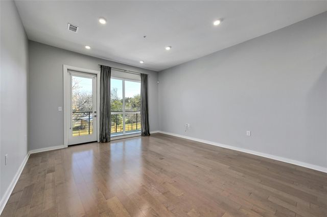 207 W Johanna ST 201, Austin, TX 78704