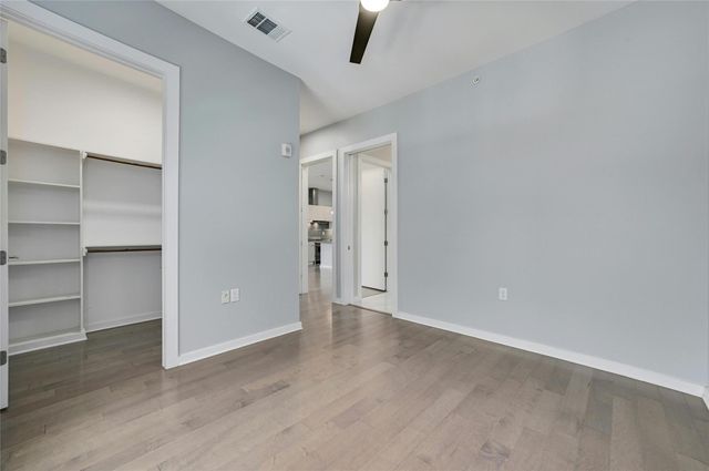 207 W Johanna ST 201, Austin, TX 78704