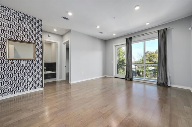 207 W Johanna ST 201, Austin, TX 78704