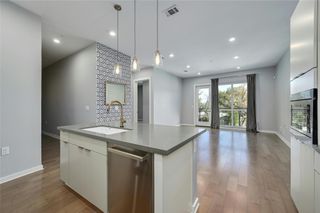 207 W Johanna ST 201, Austin, TX 78704