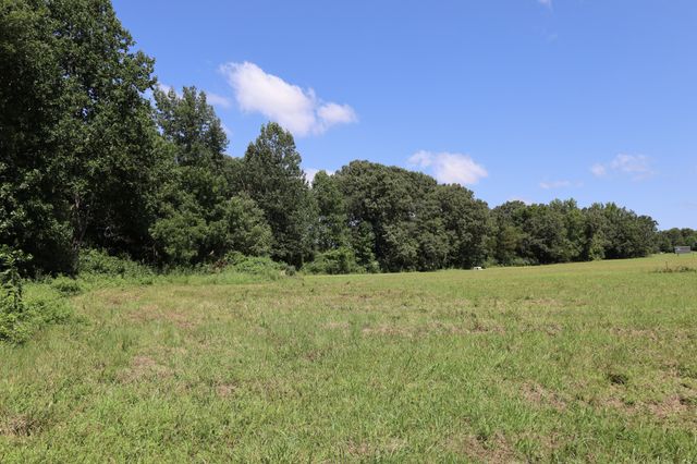 0 Hwy 69S, Paris, TN 38242