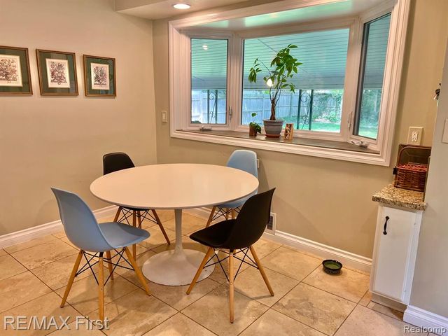 908 Marywood Drive, Royal Oak, MI 48067