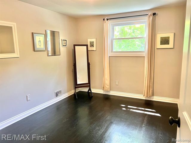 908 Marywood Drive, Royal Oak, MI 48067