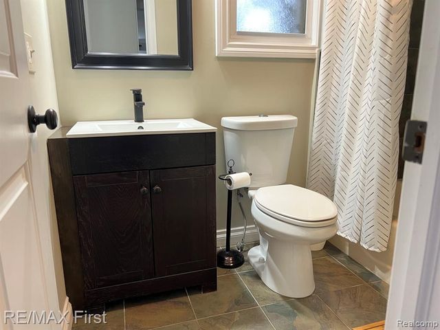 908 Marywood Drive, Royal Oak, MI 48067