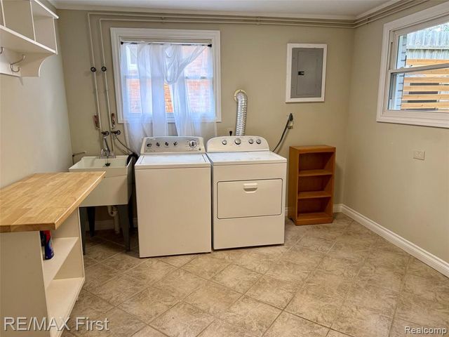908 Marywood Drive, Royal Oak, MI 48067