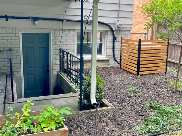 908 Marywood Drive, Royal Oak, MI 48067