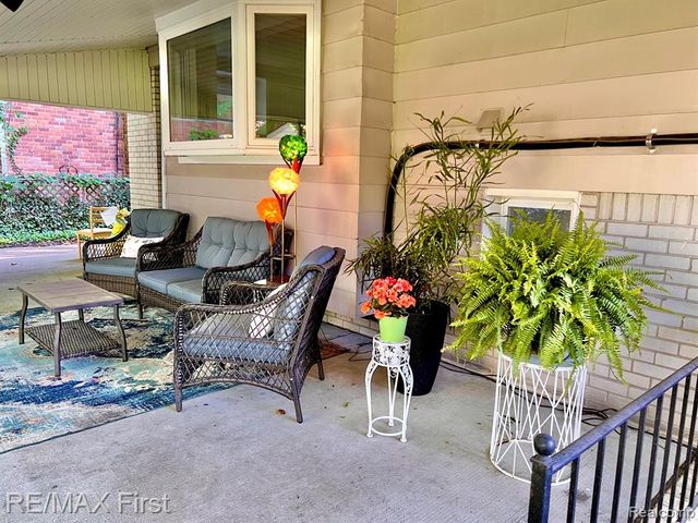 908 Marywood Drive, Royal Oak, MI 48067