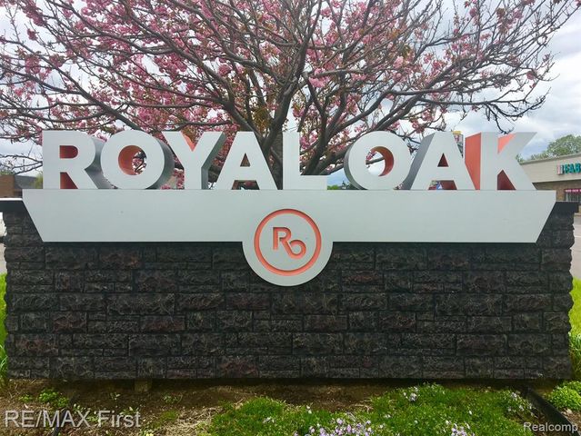 908 Marywood Drive, Royal Oak, MI 48067