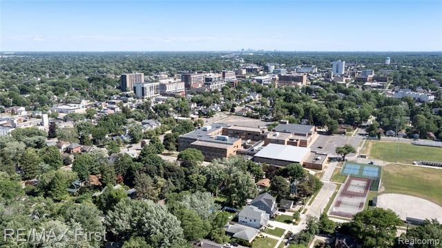 908 Marywood Drive, Royal Oak, MI 48067