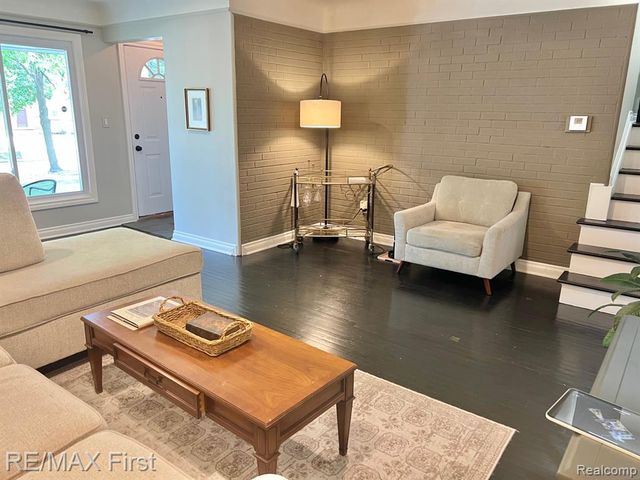 908 Marywood Drive, Royal Oak, MI 48067