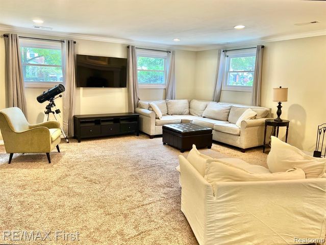 908 Marywood Drive, Royal Oak, MI 48067