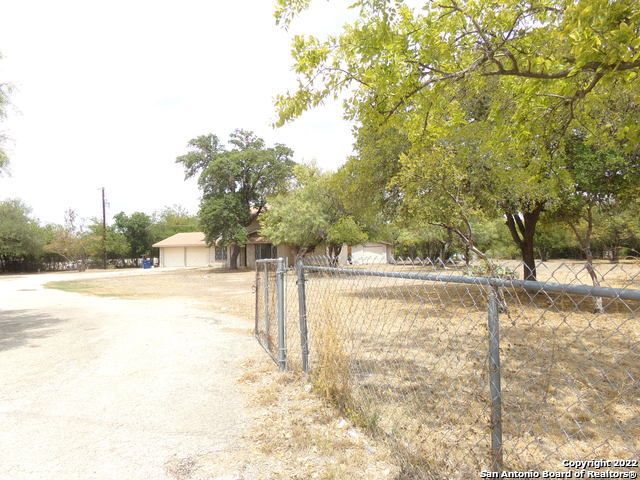 5975 Babcock, San Antonio, TX 78240