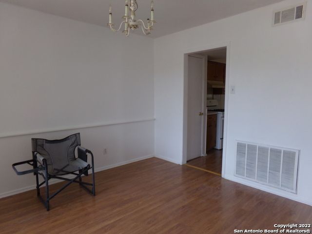 5975 Babcock, San Antonio, TX 78240