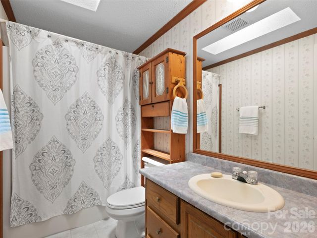 60 Dix Creek Chapel Road, Asheville, NC 28806