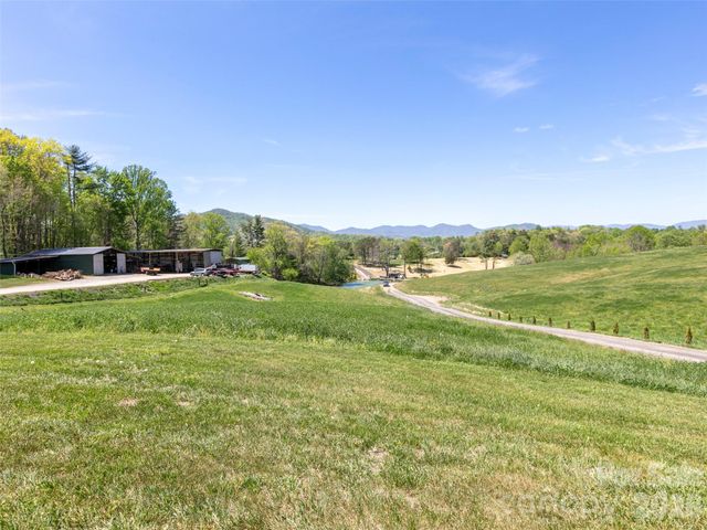 60 Dix Creek Chapel Road, Asheville, NC 28806