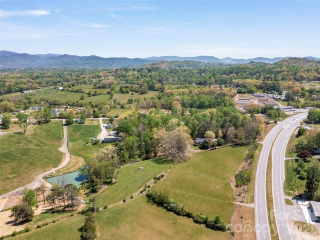 60 Dix Creek Chapel Road, Asheville, NC 28806