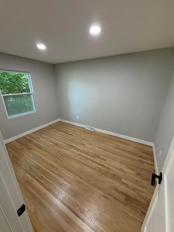 957 Old Farm Road, Columbus, OH 43213