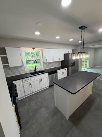 957 Old Farm Road, Columbus, OH 43213