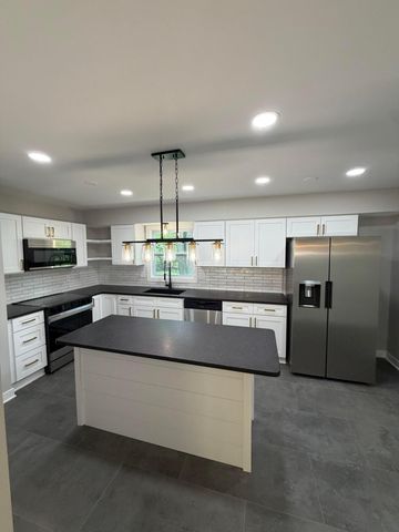 957 Old Farm Road, Columbus, OH 43213