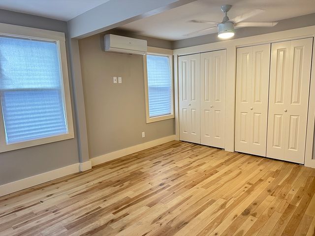 39 Snow St Single, Boston, MA 02135