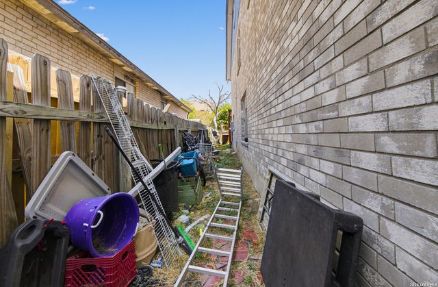 5034 Pine Lake, San Antonio, TX 78244
