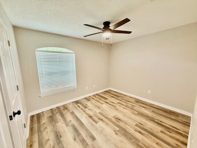 2 Stowe Road, Mary Esther, FL 32569