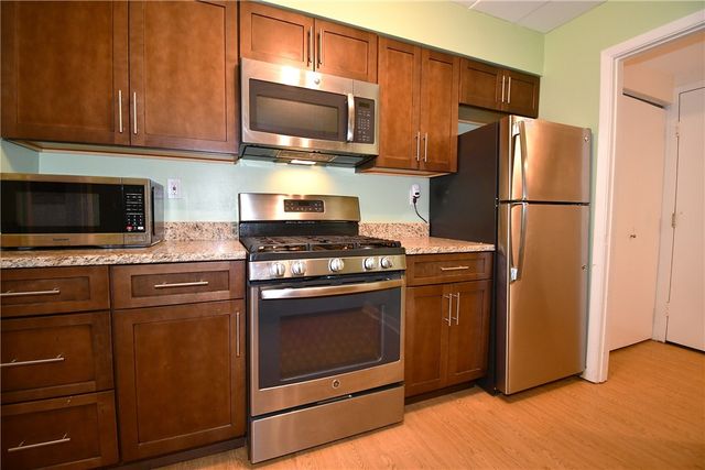 5 Bayard Road 100, Shadyside, PA 15213