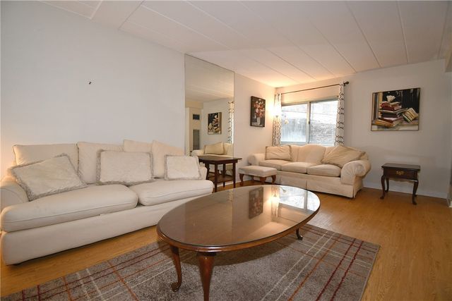 5 Bayard Road 100, Shadyside, PA 15213