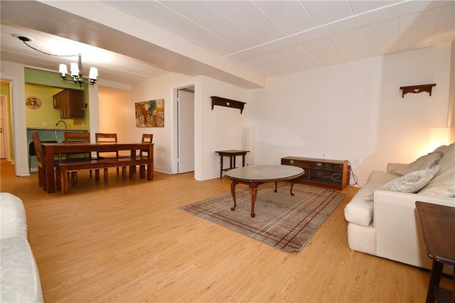 5 Bayard Road 100, Shadyside, PA 15213