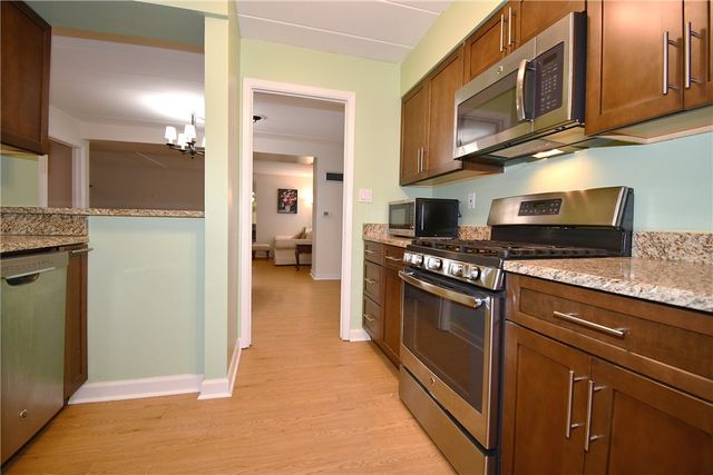 5 Bayard Road 100, Shadyside, PA 15213