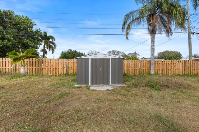 173 SE Placita Court, Port St. Lucie, Port St Lucie, FL 34983