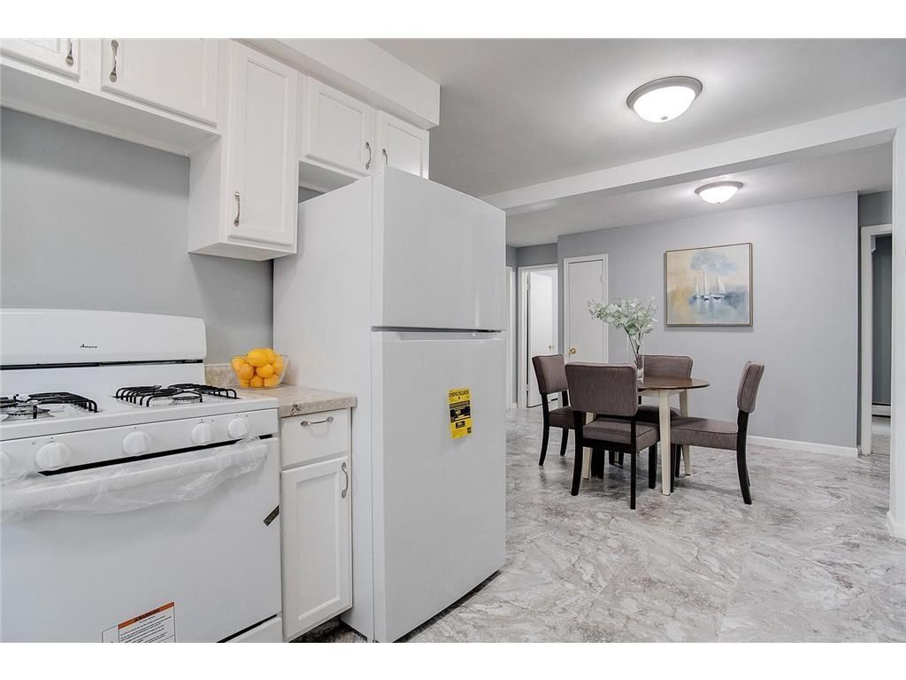 914 Burr Street, Saint Paul, MN 55130 — photo 2