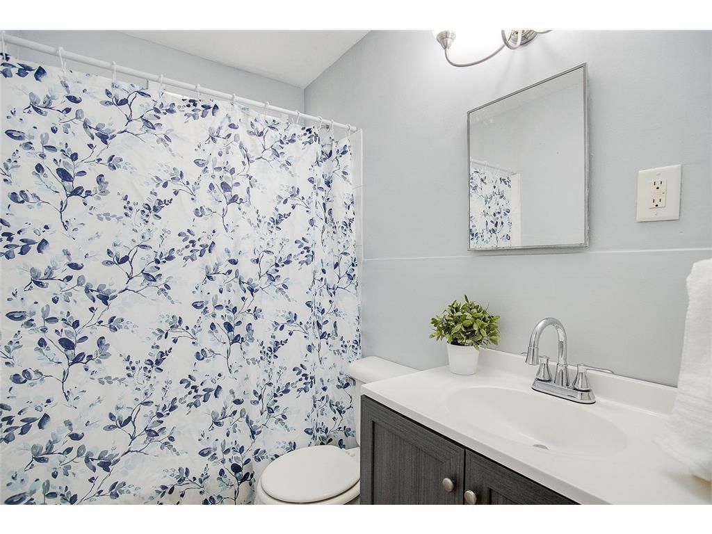 914 Burr Street, Saint Paul, MN 55130 — photo 3