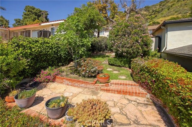 1639 Thompson, Glendale, CA 91201