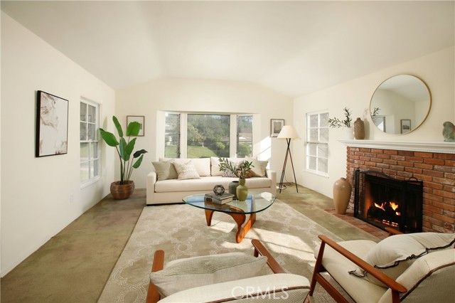 1639 Thompson, Glendale, CA 91201