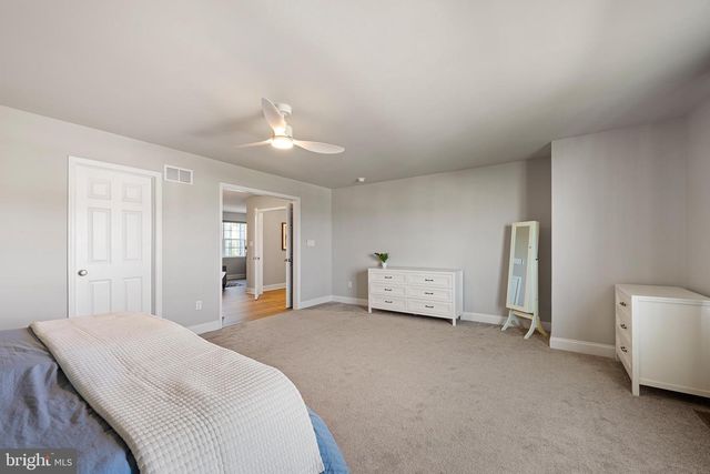 181 WAVYLEAF DR, Smyrna, DE 19977