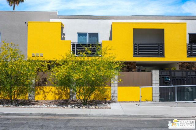 588 E San Lorenzo Road 202, Palm Springs, CA 92264