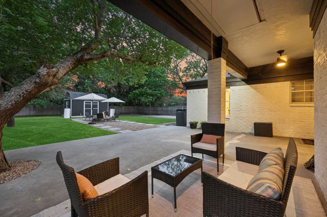 6802 Meadow Road, North Richland Hills, TX 76182