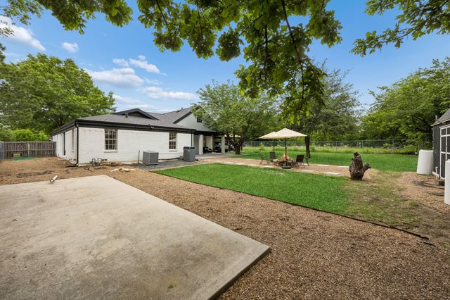 6802 Meadow Road, North Richland Hills, TX 76182