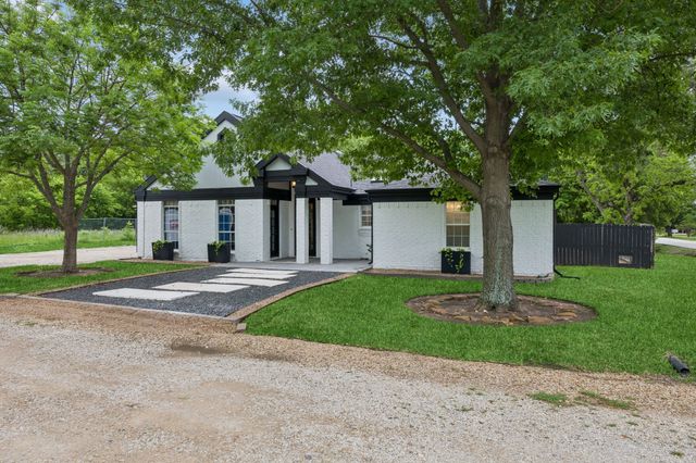 6802 Meadow Road, North Richland Hills, TX 76182