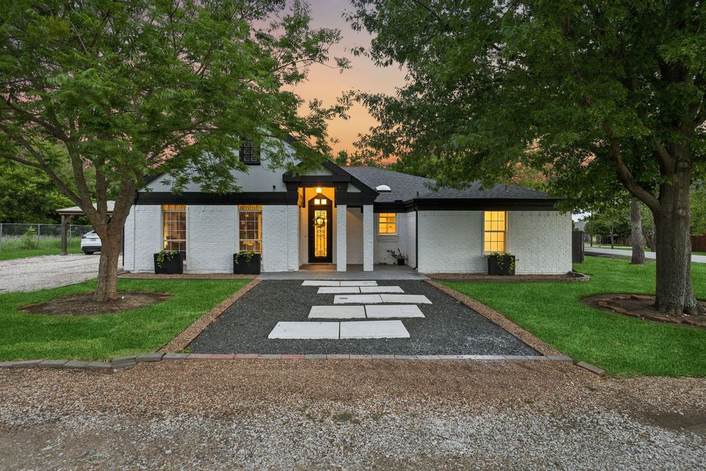 6802 Meadow Road, North Richland Hills, TX 76182