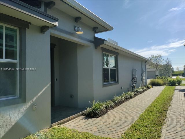 1263 Tangled Orchard Trce, Loxahatchee, FL 33470