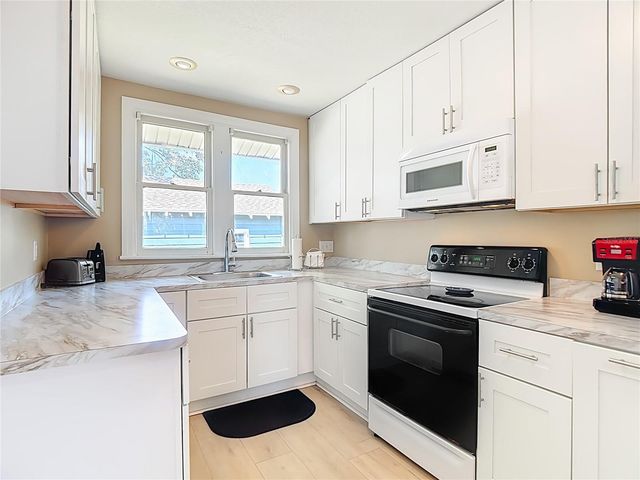 310 LAKE LENA BOULEVARD, Auburndale, FL 33823