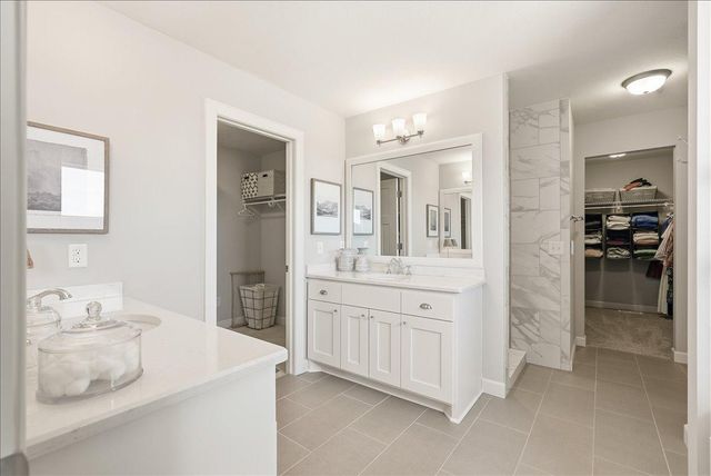 4798 Prairie Trail N, Hugo, MN 55038